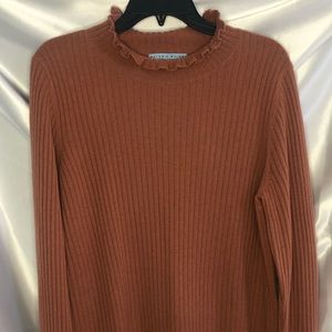 ✨Antonio Melani sweater🤍!!